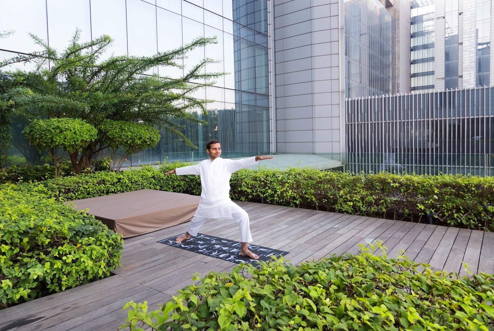Trident Hyderabad Hotel Exterior photo The Park, Hyderabad
