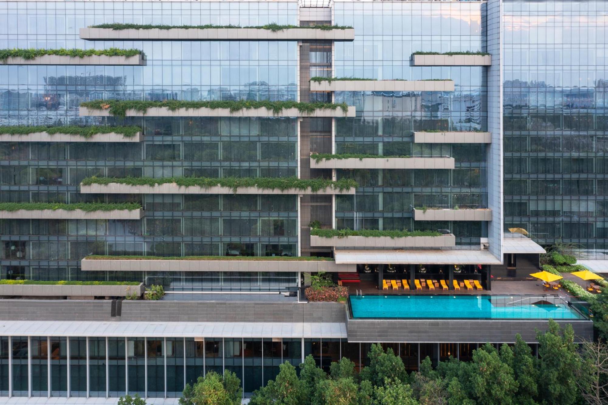 Trident Hyderabad Hotel Exterior photo The hotel's rooftop pool