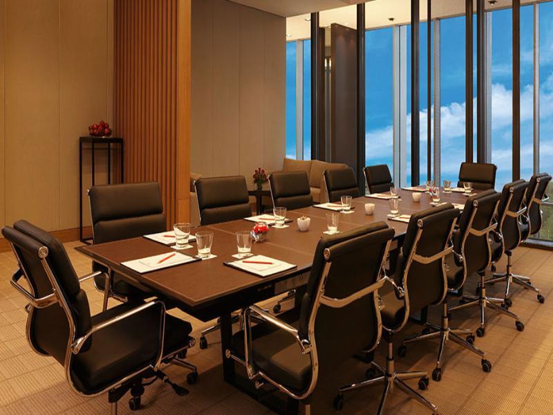 Trident Hyderabad Hotel Exterior photo A boardroom at a hotel